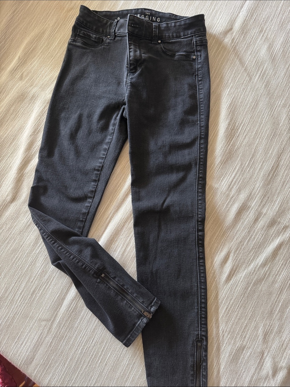 White House Black Market Black Ankle-Zip Jeggings
